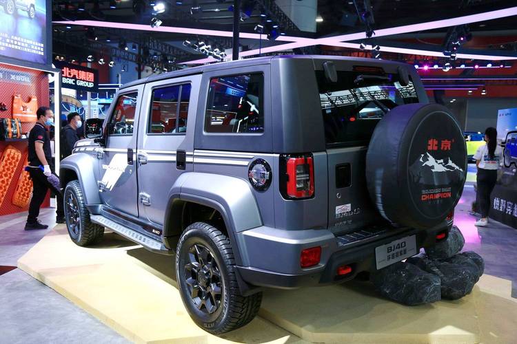 2021广州车展丨北京越野bj40琥珀探索版改装车亮相