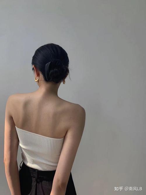 哪些运动可以美化女生背部