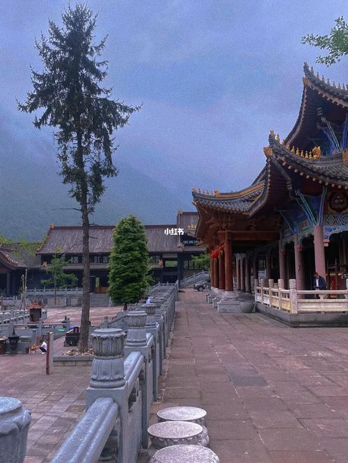 冕宁灵山寺_灵山寺_周末去哪儿_美食_美食探店