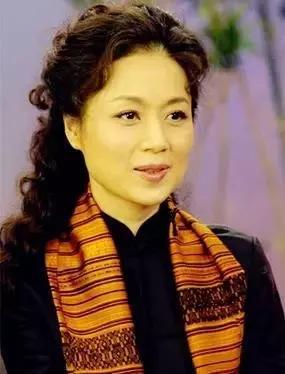 郑益萍,出生于福建莆田,曾是浙江昆剧团,与六小龄童,何晴是同班同学