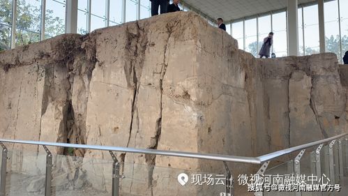 10月24日上午,实地参观考察来集娘娘庙,新寨夏都遗址,曲梁溱洧交汇处