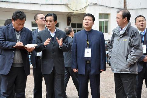 自治区教育厅宋和平厅长一行莅临我校检查指导工作