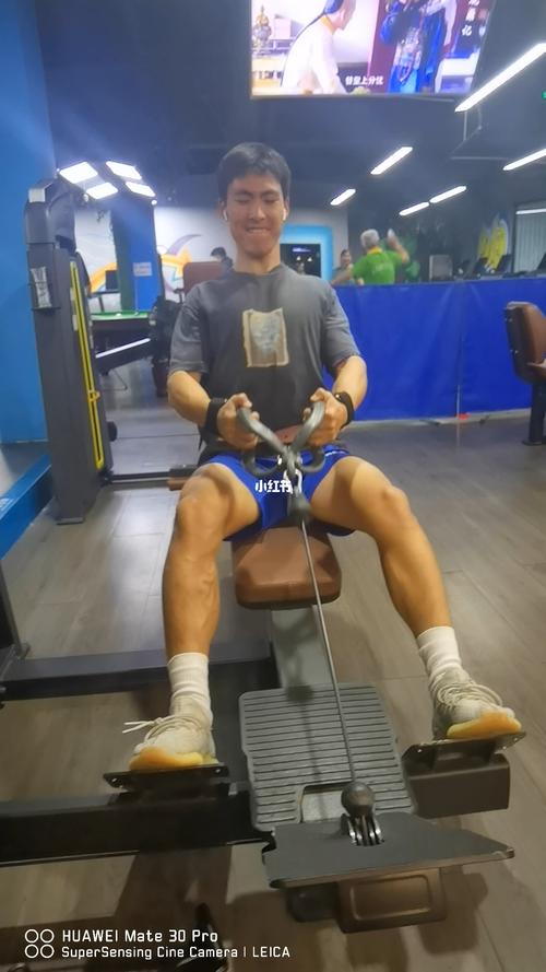 撸铁日常 ##健身 #肥肉不再缠着我 #腹肌撕裂者_健身