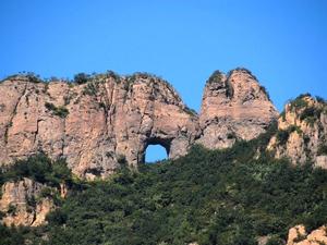 龙门客栈欢迎您来绥中旅游,入住龙门客栈
