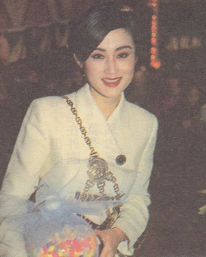 有一种"风情美"叫张敏,年轻时飒美时髦,如今老年脱俗有女人味