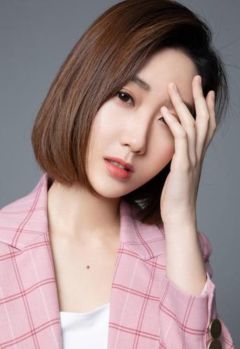 央视新晋"女神主播"王嘉宁到底有多美?