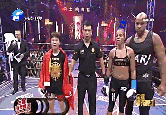 ko多位高手,绝杀世界第一!她就是中国搏击女皇龚艳丽!