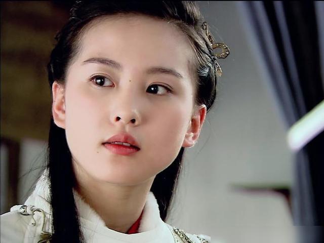 古装女神刘诗诗,佩戴翡翠之后气质拔群,颜值绝美!