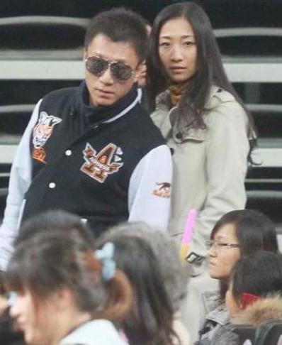 孙红雷28岁模特女友王骏迪美艳私照曝光