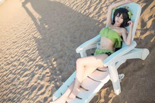 夏日炎炎,王者荣耀孙尚香cos海边沐浴,重拾恋爱的感觉!