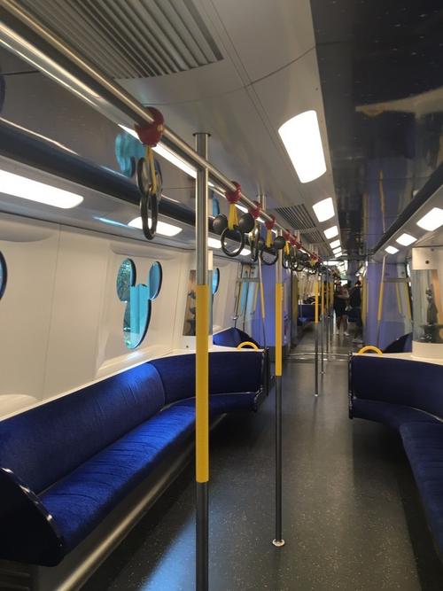 香港地铁迪士尼专线      