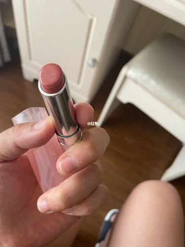 dior2021新款变色唇膏012_变色唇膏_迪奥怎么样_试色