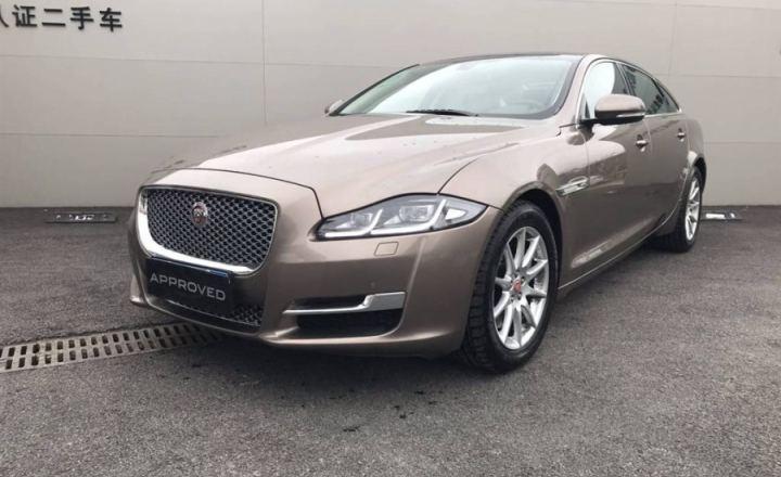 捷豹xj 2016款 xjl 2.0t 两驱典雅商务版