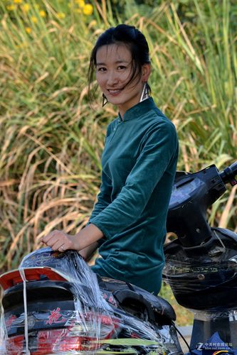 小倩旗袍系列  器材:尼康d3100 [nikon(尼康)数码相机] 时间:2014-11