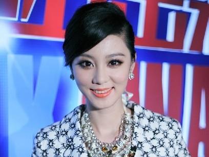 费沁雯(费费),1990年1月10日出生于安徽淮南,中国内地女主持人.