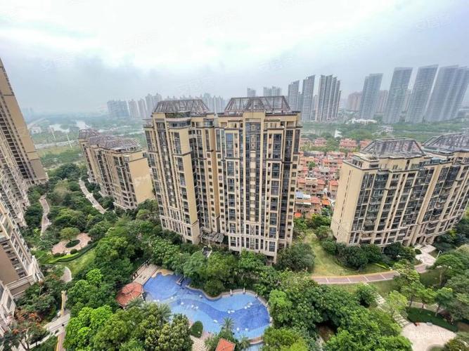 方直珑湖湾 高层 118户型3房 278万 南向 看小区