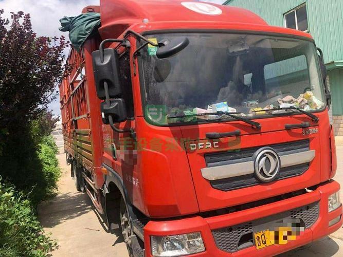 七台河哪里有便宜的二手豪瀚430马力天然气牵引车的价格