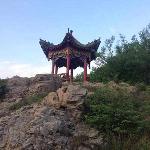 手机拍摄一一小城确山之盘龙山.