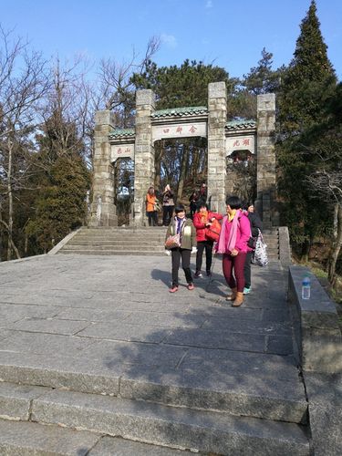 江西省九江市庐山市含鄱口路靠近庐山国家重点风景名胜区-含鄱亭