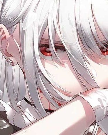 被咬了就变成白发红瞳的美少女