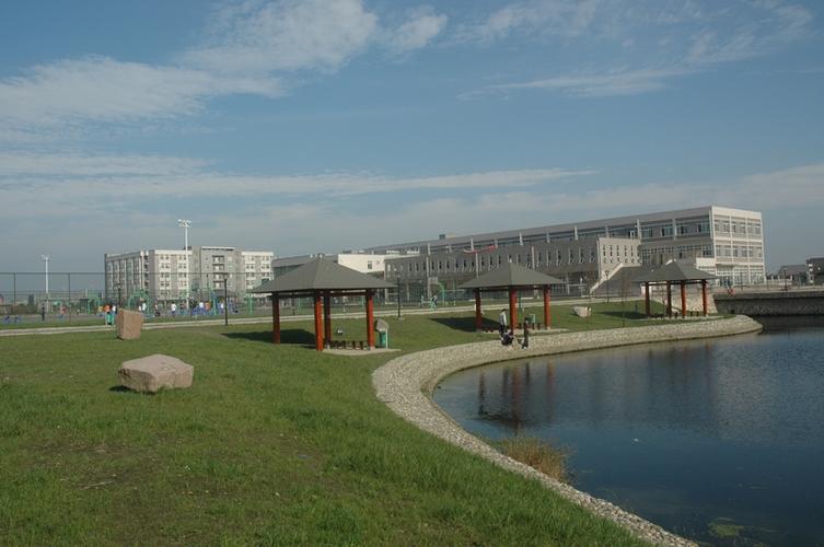 p>成都市技师学院建于2009年,是由 a href="#">成都市 /a>高级技工
