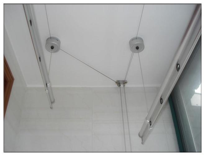 晾衣架的安装流程