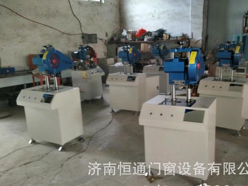 全自动百叶冲孔机 恒通门窗设备厂家直销 数控百叶窗设备