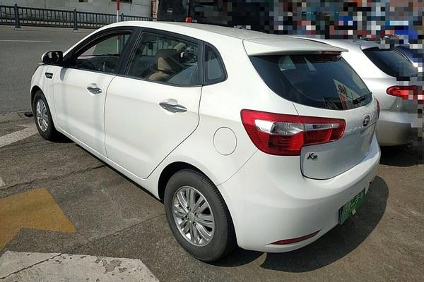 起亚k2 2012款 两厢 1.4l at gls纪念版