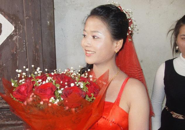 嫁到农村的美丽新娘子谁说农村媳妇不好看的最后一张好美