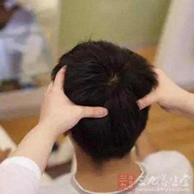 头部按摩手法 简易的头部推拿保健法