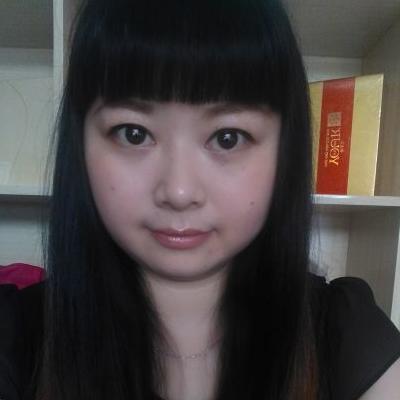 黄芳