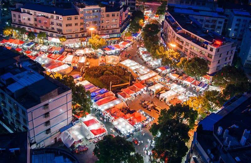地址:金华市义乌市 三挺路与宾王商贸区三街交叉路口南侧 (宾王商贸区