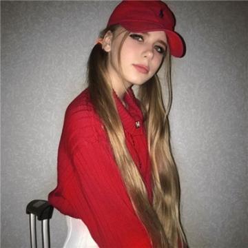 欧美女生霸气炫酷微信头像2020精选 万丈红尘也不过是