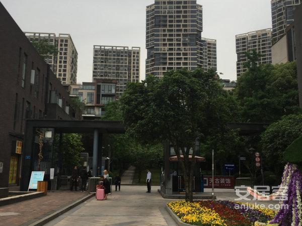 重庆小区 南岸小区 弹子石小区 龙湖郦江 实景图 1/ 23  