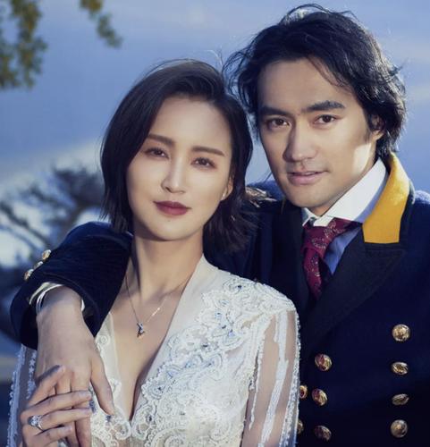 时隔三年袁弘夫妇再拍结婚照,张歆艺称为老公生孩子是
