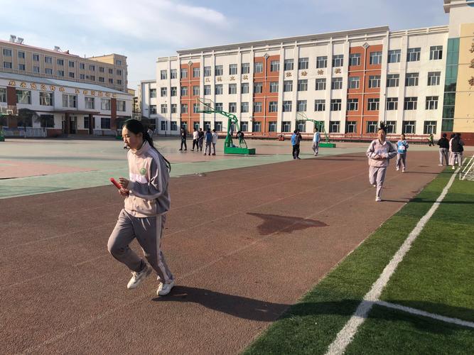 海林林业局第一中学初三年级异程接力赛