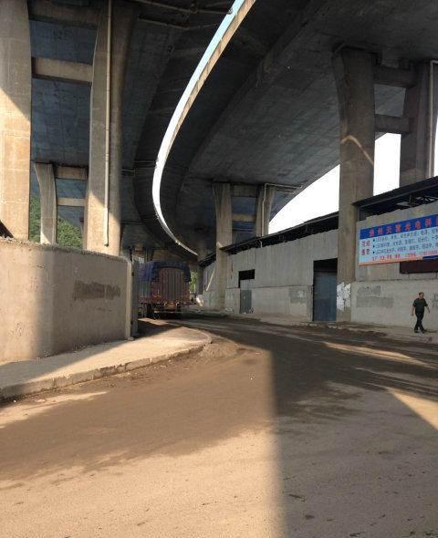 贵阳市二戈寨南站库房出租