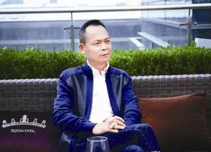作为温商杰出代表,吴真生是报喜鸟品牌创立者,与吴志泽,陈章银