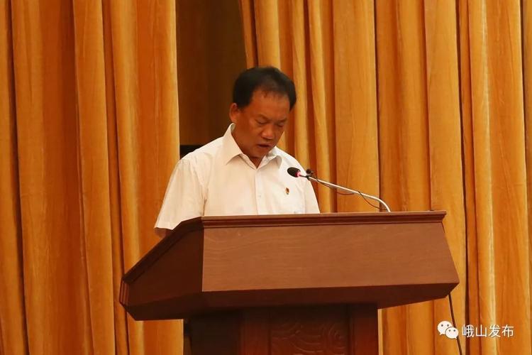 县交通运输局党组书记,局长李怀生:今年以来,我县在农村公路,高速