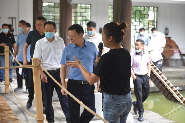 付良超到卸甲坪乡调研文化旅游产业发展