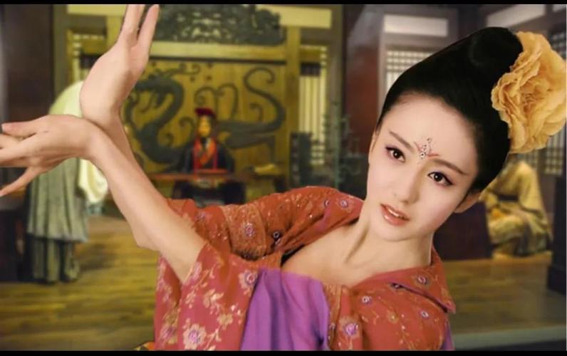 原创汉成帝为什么被赵飞燕姐妹迷的神魂颠倒?无非是男人好色二女多情