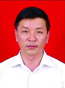宁夏沙坡头旅游景区有限责任公司董事长 王福中