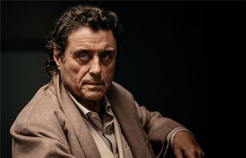 《美国众神》中奥丁的化身,星期三先生.