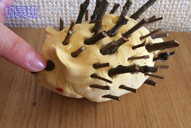 幼儿园纸粘土手工制作小刺猬(步骤图解)