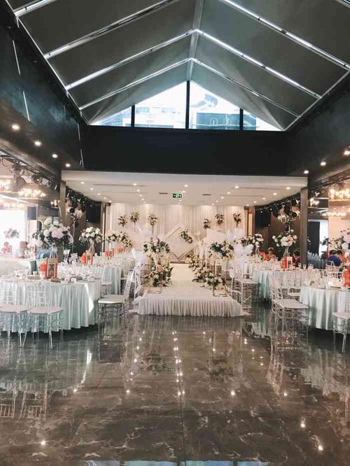 喜唐大酒楼(巴国城店)-"昨天在这里举行了一场非常又.