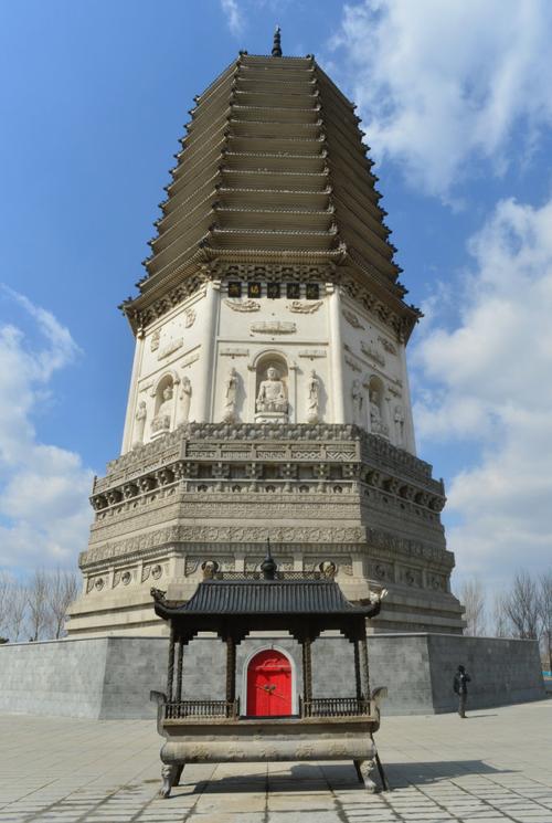 白塔