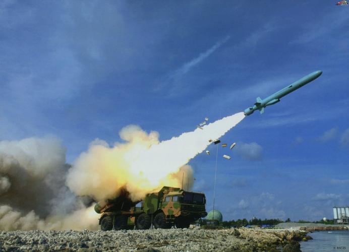 我军鹰击62反舰导弹发射