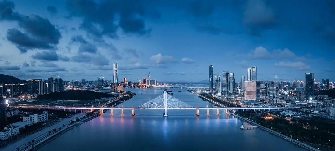 《珠海横琴夜景全景》 摄影:梁嘉俊
