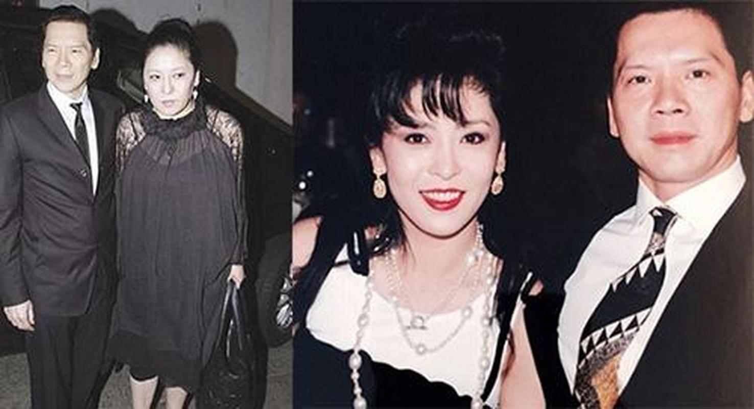 向华强和丁佩结婚后两年,有了一个女儿,但第三年他们就离了婚.