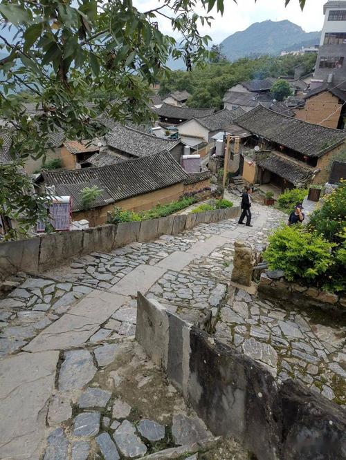 凤庆县鲁史古镇小记(文,图,曲)